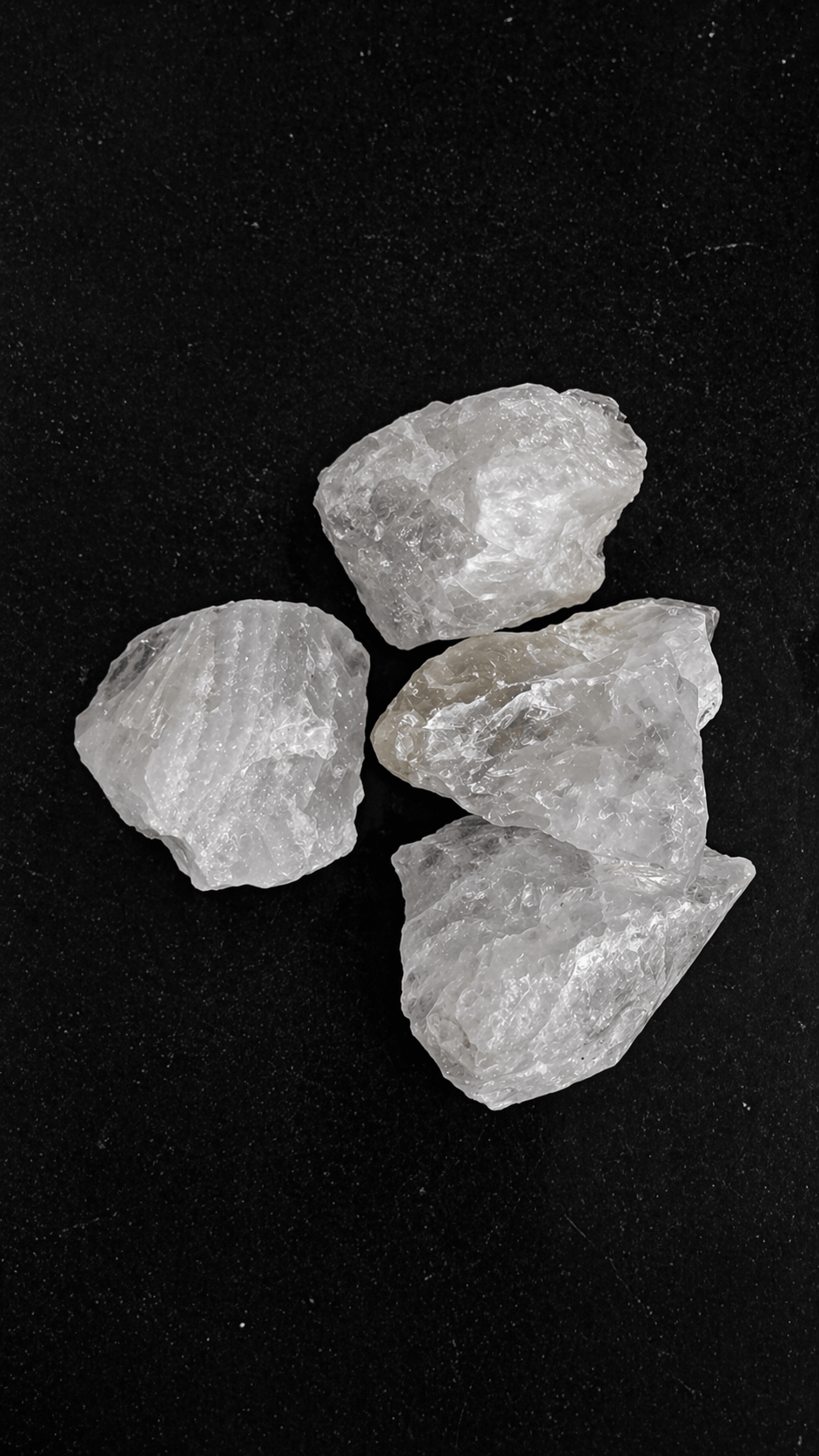 Quartz material